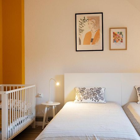 Big Flat With Fresh Renovation, Free Parking, Sonyps, Netflix Leilighet Duisburg Eksteriør bilde