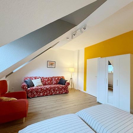 Big Flat With Fresh Renovation, Free Parking, Sonyps, Netflix Leilighet Duisburg Eksteriør bilde