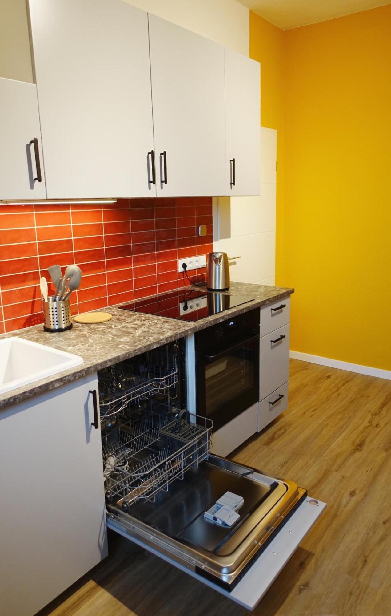 Big Flat With Fresh Renovation, Free Parking, Sonyps, Netflix Leilighet Duisburg Eksteriør bilde