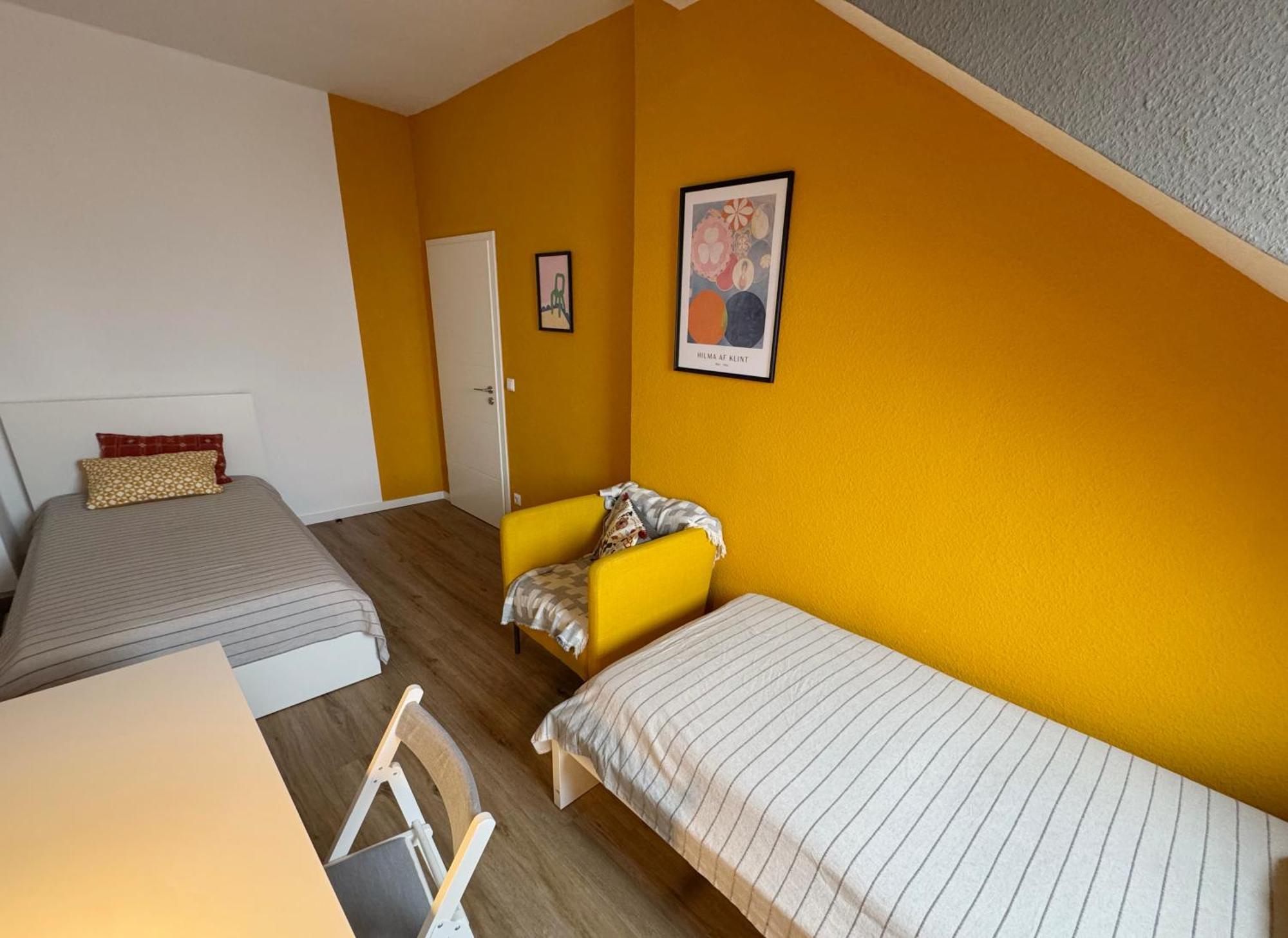 Big Flat With Fresh Renovation, Free Parking, Sonyps, Netflix Leilighet Duisburg Eksteriør bilde