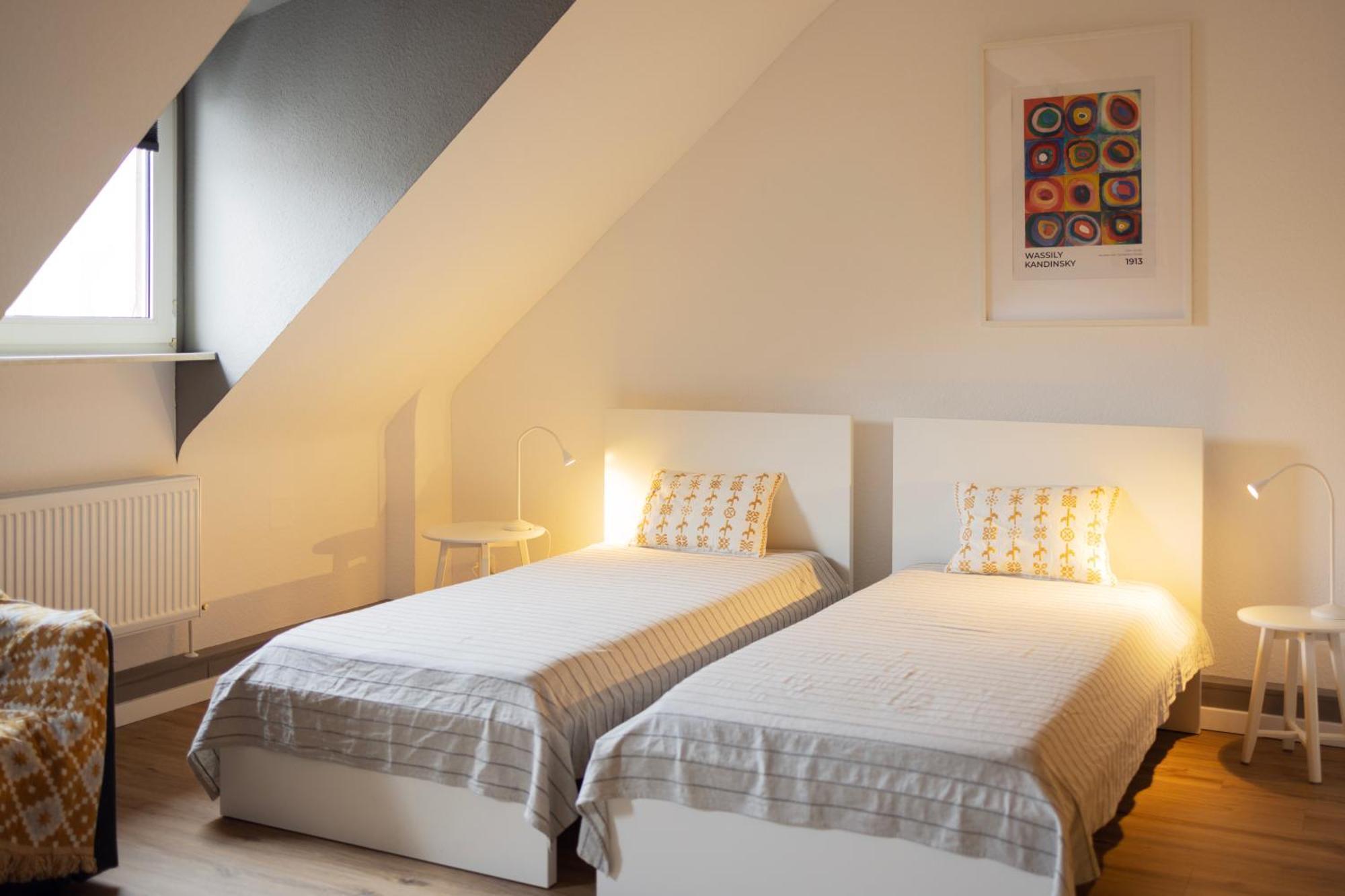 Big Flat With Fresh Renovation, Free Parking, Sonyps, Netflix Leilighet Duisburg Eksteriør bilde
