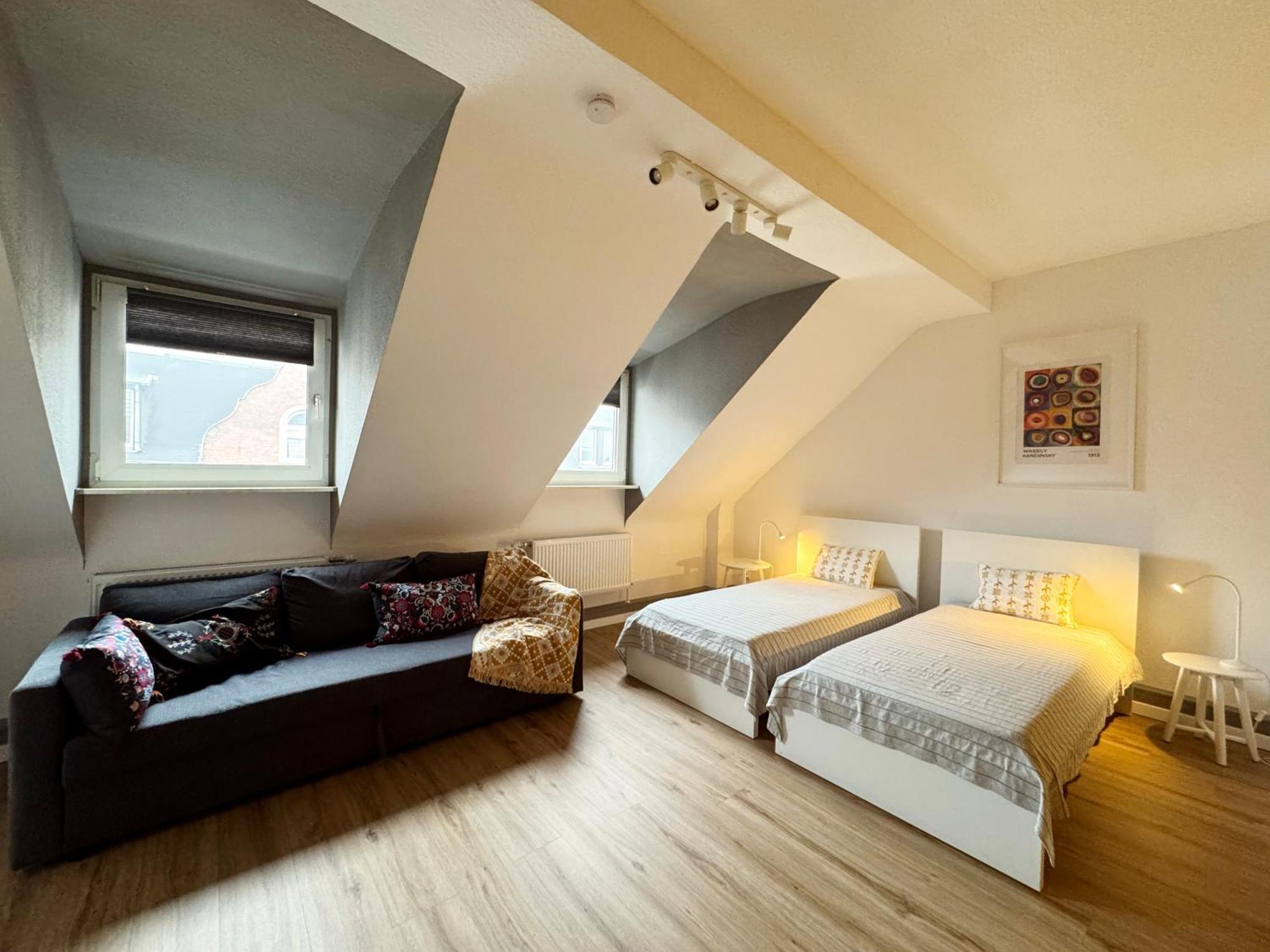 Big Flat With Fresh Renovation, Free Parking, Sonyps, Netflix Leilighet Duisburg Eksteriør bilde